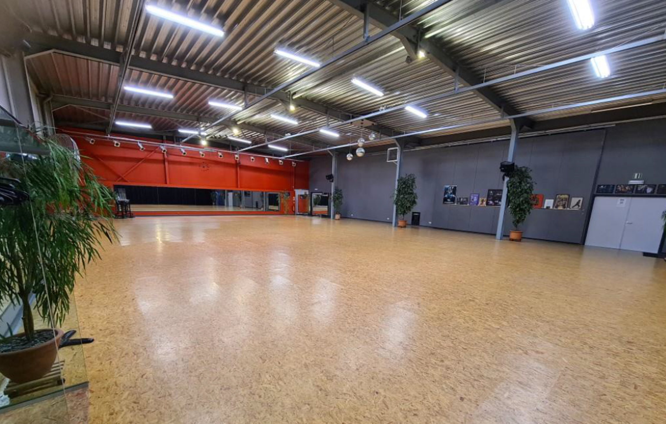 Multifunctioneel en uitstekend onderhouden bedrijfsgebouw van 1.872 m² - foto 5
