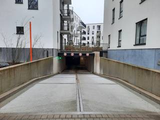 Garage à louer à Hal