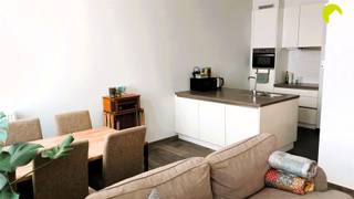 On the beautiful Grote Markt in Lier we find this quality renovated apartment with 2 bedrooms and large terrace. The apartment is located on...