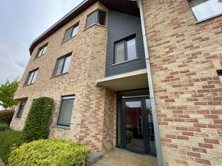 Bezoeken kunnen niet telefonisch ingepland worden, huurprofiel is verplicht:Klik op BEZOEK AANVRAGEN op onze website (www.immo-zone.be) en boek...