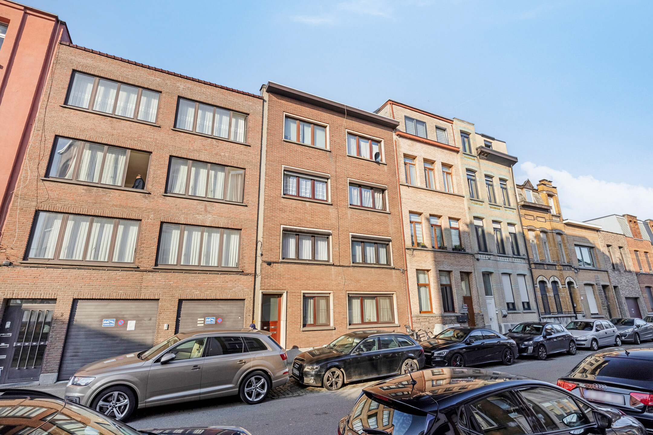 Instapklaar appartement op 2de verdieping met 2 slaapkamers. - foto 1