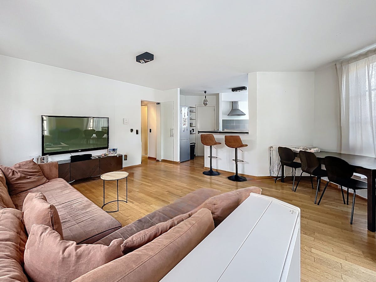 Brussel - Bemeubeld 2 slaapkamer hoek appartement te huur - foto 3