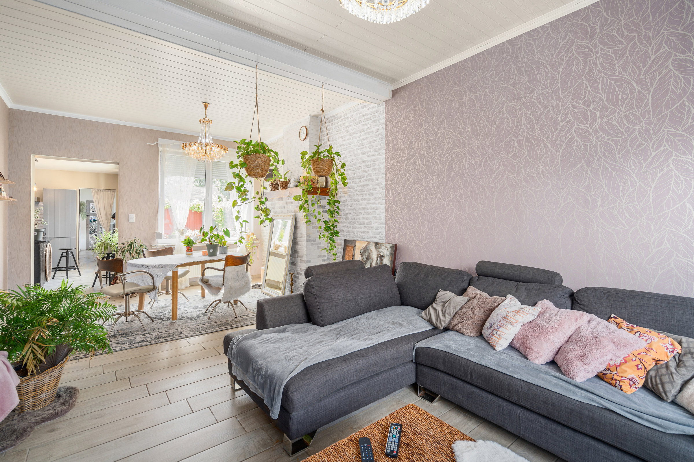 HUIS MET ZONNIGE TUIN TE KOOP IN ZELZATE - foto 1
