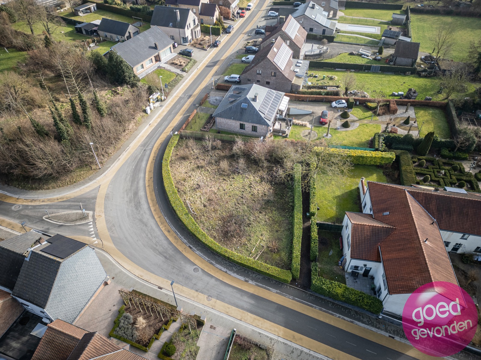BOUWRIJPE GROND VERGUND VOOR 2 RUIME WONINGEN HOB - foto 3