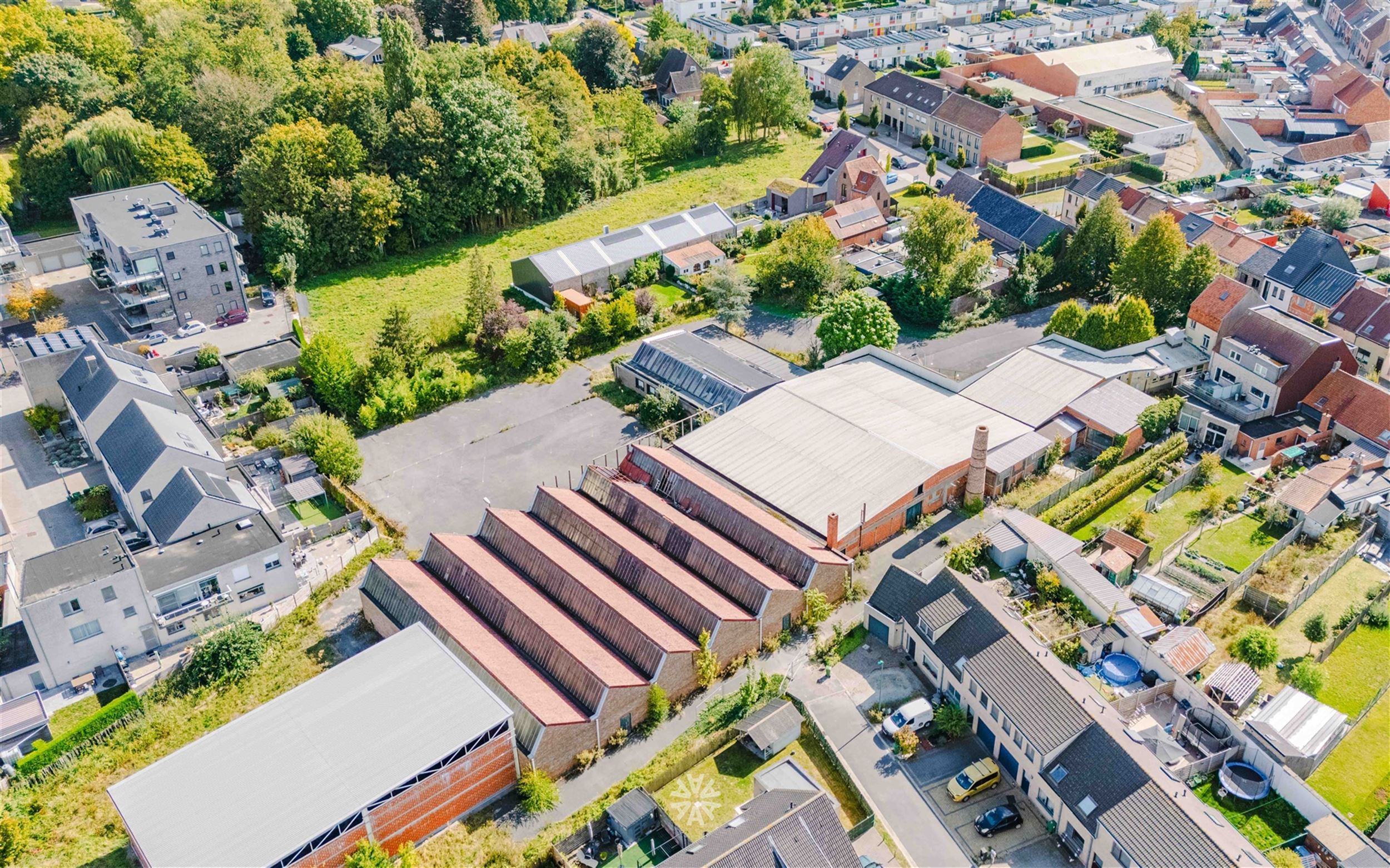 Veelbelovende projectgrond met ontwikkelingspotentieel in hartje Eeklo - foto 1