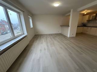Spacious and bright 2-bedroom apartment in small apartment building in Welle.This spacious apartment is located on the second floor and enjoys...