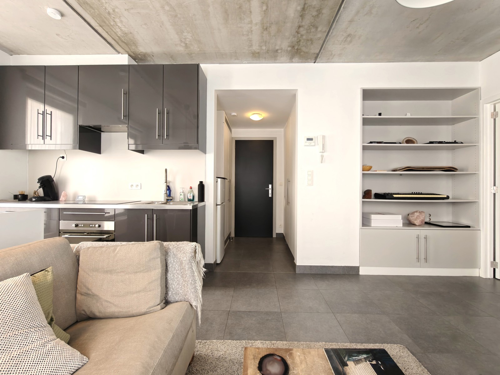 Berchem | Modern en lichtrijk 1 slpk app. + P - foto 5