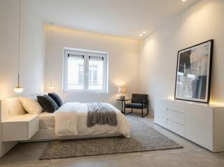 Laat je alvast inspireren bij het kiezen van jouw keuken, jouw eigen inrichting. Volledig naar jouw stijl en kleur!Deze duplex combineert slim ruimtegebruik met overvloedig daglicht op de 2 verdiepingen. De open leefkamer kan u volledig naar eigen smaak inrichten. Laat u inspireren door de render foto om zo uw eigen keuze van keuken samen te stellen.Centraal gelegen brengt de trap u tot de bovenverdieping. Zeer comfortabele verdieping met bureelruimte/dressing, slaapkamer en doucheruimte met lavabo en toilet en toegang tot het dakterras. Mogelijkheid tot het plaatsen van uw fietsPluspunt: het gemeenschappelijk dakterras – ideaal om te ontspannen! Kortom, dit totaalpakket kan u terugvinden in de omgeving van de Troonplaats en het 'Zuid!Abricasa – Vastgoed voor generaties: Jouw vastgoedpartnerWil je jouw eigendom verkopen of zoek je een vastgoedmakelaar voor verhuur of beheer?Abricasa biedt persoonlijke begeleiding bij al uw vastgoedvragen, van begin tot eind. Leer ons kennen!