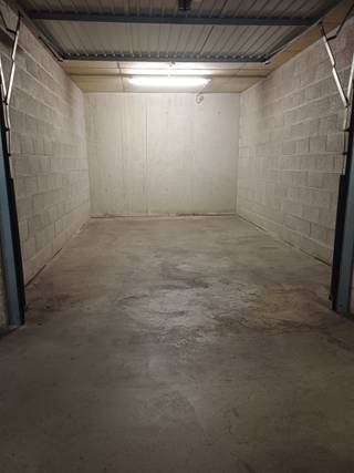 Een ruime ondergrondse garagebox in een welgelegen residentie in het hartje van Leuven te huur. Deze garagebox (nr. 58) is gesitueerd op niveau...