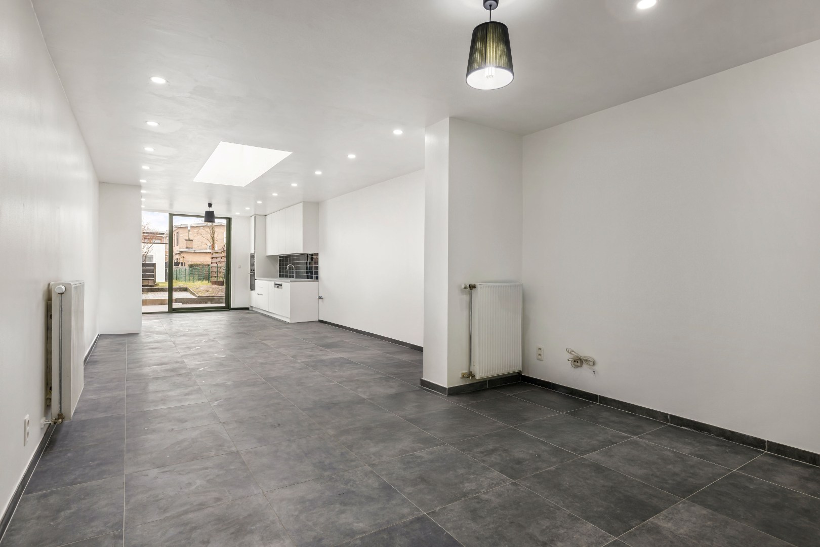 INSTAPKLARE WONING MET 4 SLPK EN ACHTERUITWEG - foto 3