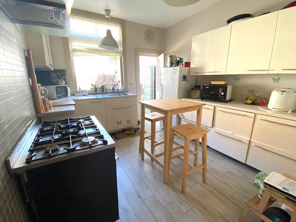 ZWANKENDAMME: RUIME, TE MODERNISEREN WONING MET ZONNIG TERRAS - foto 3
