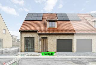 In het landelijke Beerst (deelgemeente van Diksmuide), huisvest deze instapklare nieuwbouwwoning. Deze bevindt zich op wandelafstand van de...