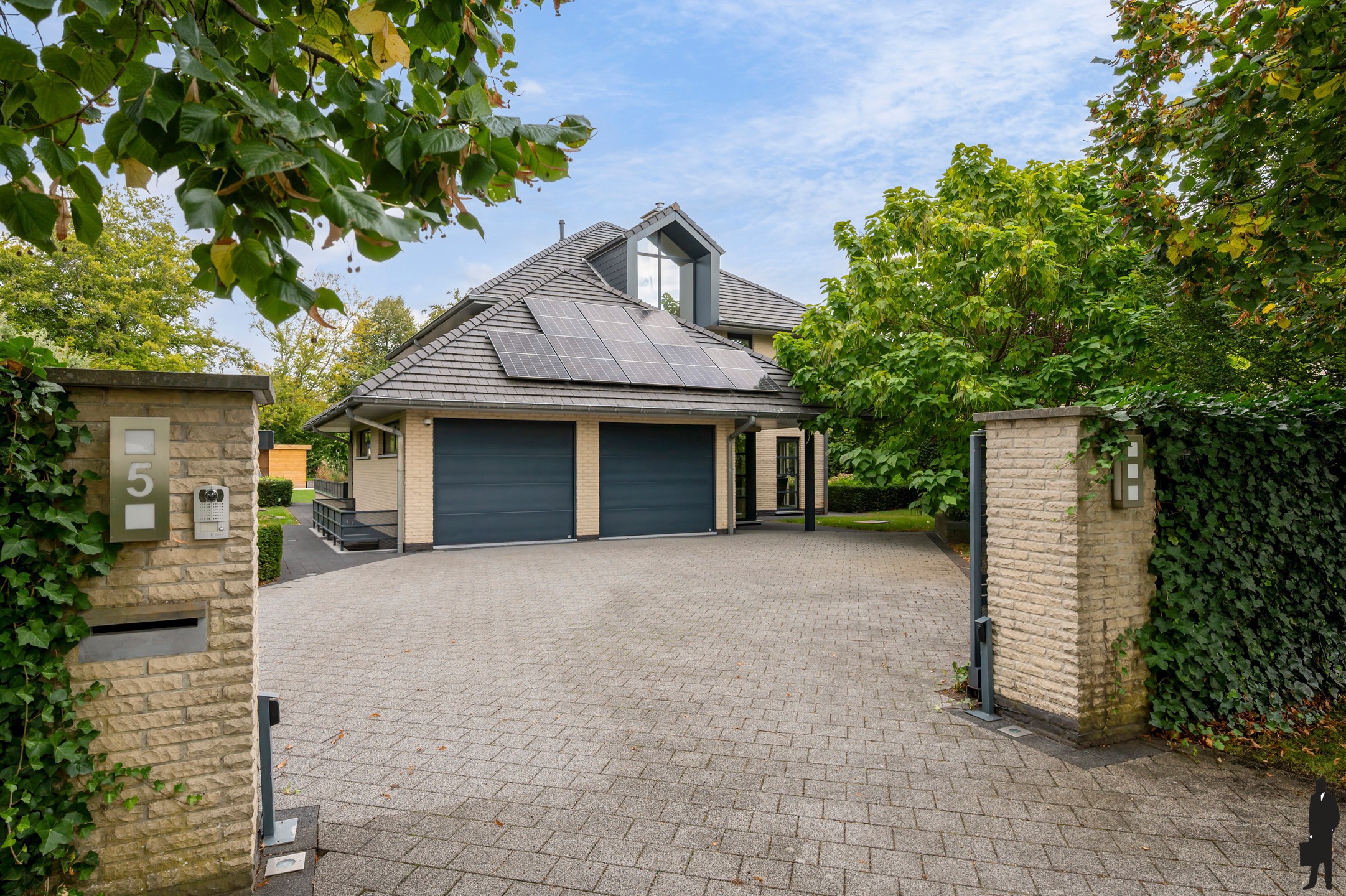 Eigentijdse villa op ca. 1.246 m² te Brasschaat! - foto 2