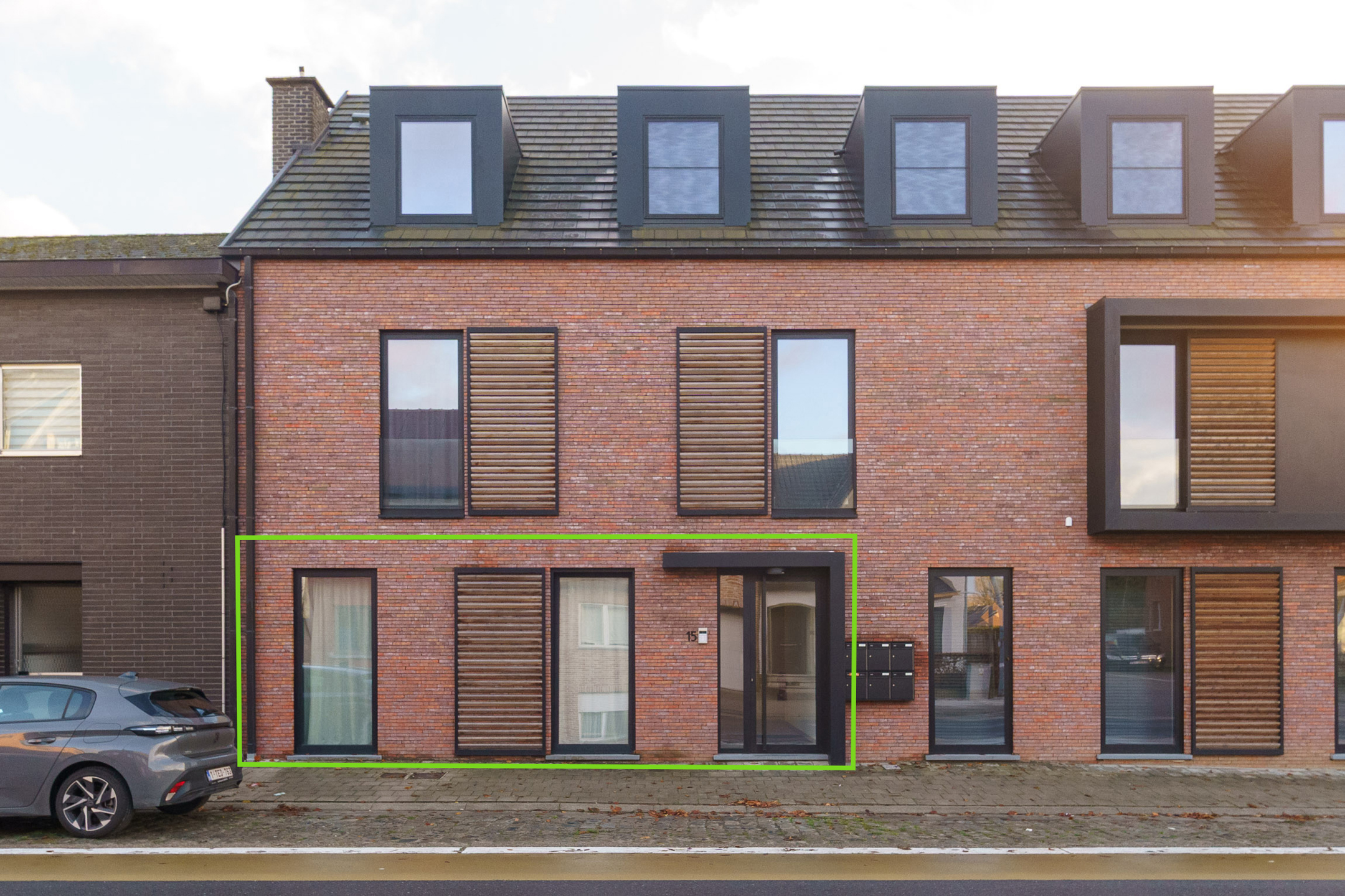 Ruim gelijkvloers app met grote tuin, berging en autostaanplaats in Berlaar - foto 1