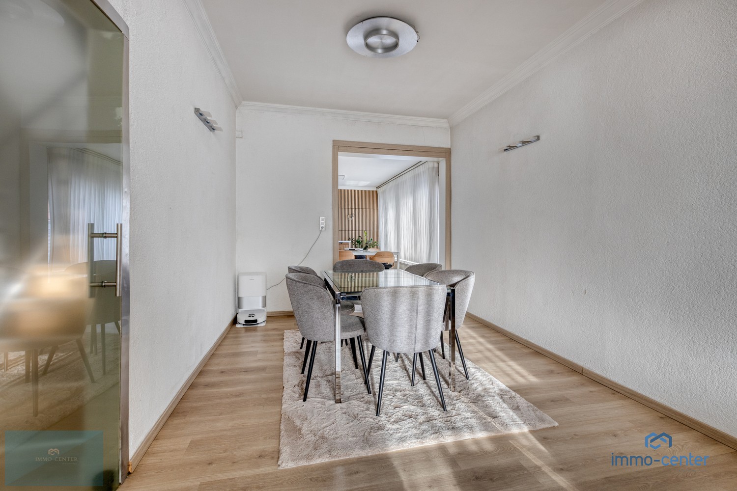 🏡 Instapklare ruime woning met 4 slaapkamers, 2 badkamers - foto 5