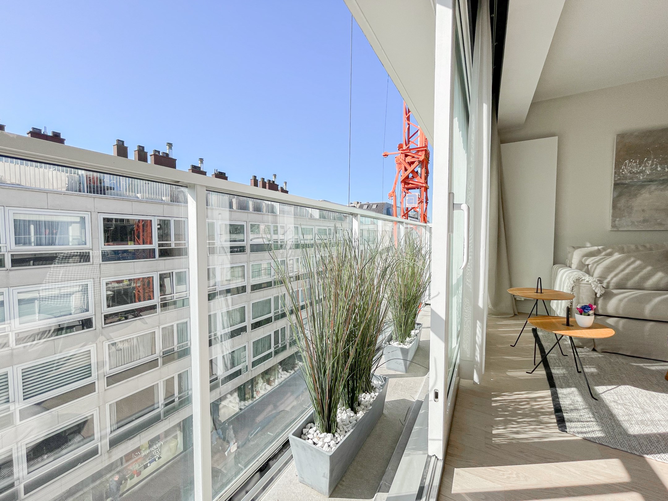 Recent tijdloos gerenoveerd appartement gelegen op de Kustlaan. - foto 3