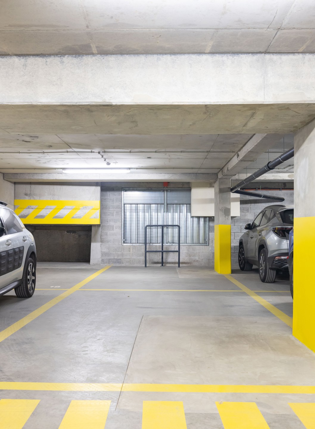 Garage for rent in Brussels - photo 4