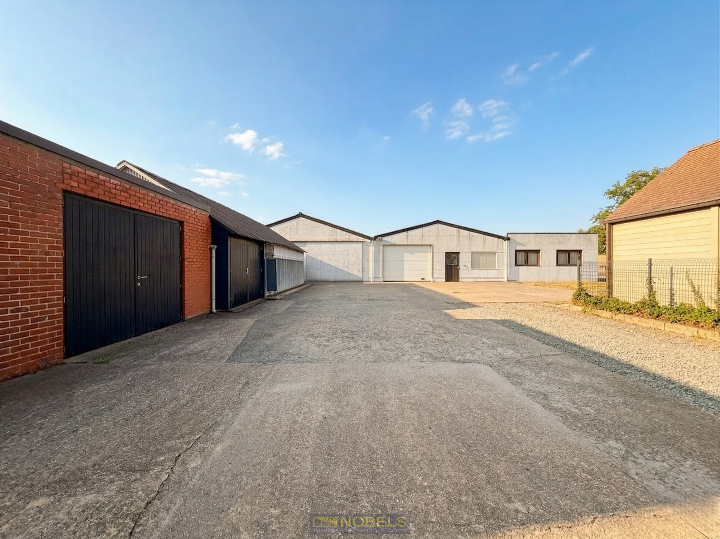 Te koop, Gezinswoning met ruime magazijnen van ca.535m² te Merelbeke! - foto 4