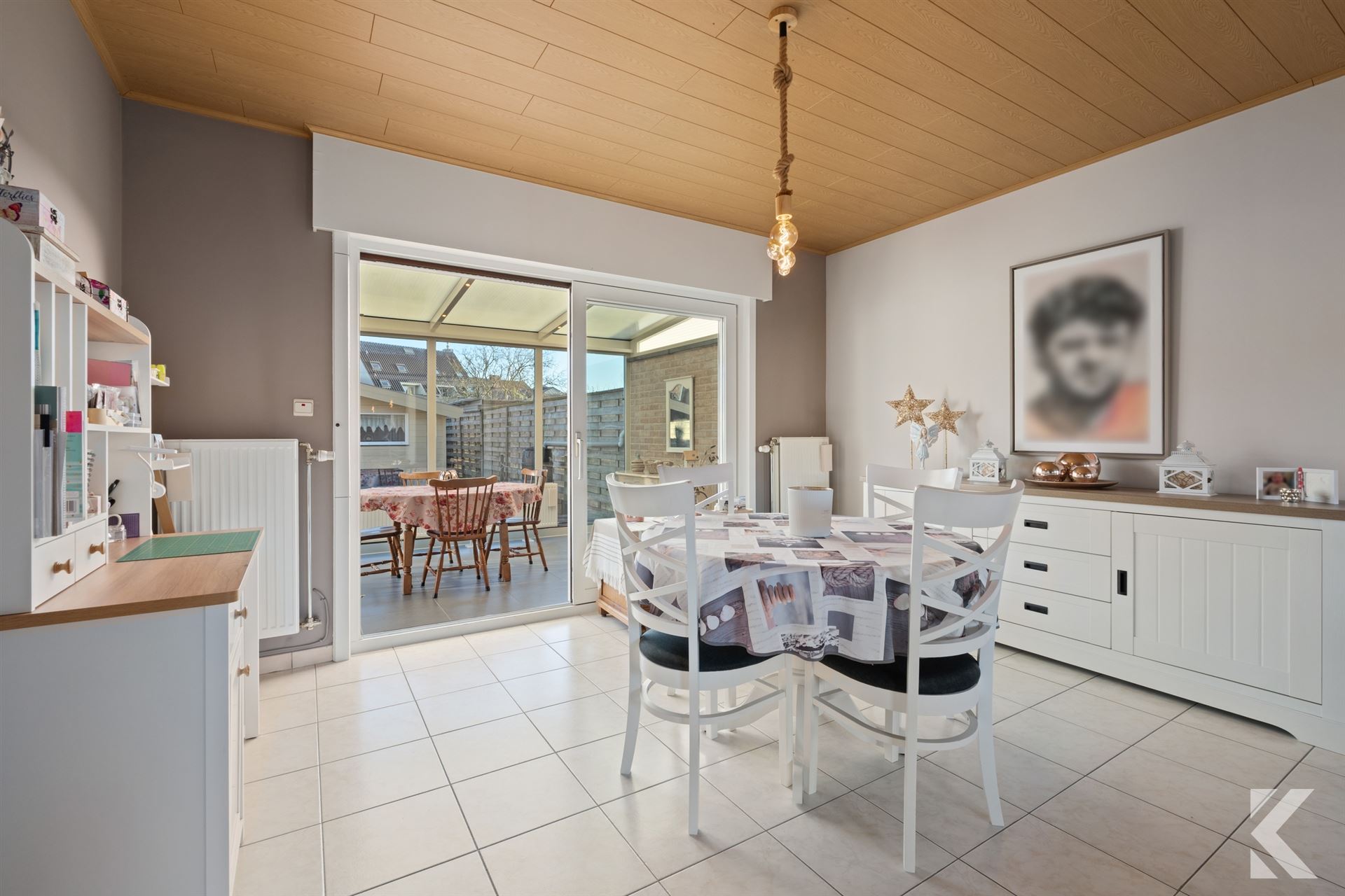 Enorme rijwoning met 4 slaapkamers,tuin,veranda &amp; bijgebouw - foto 4