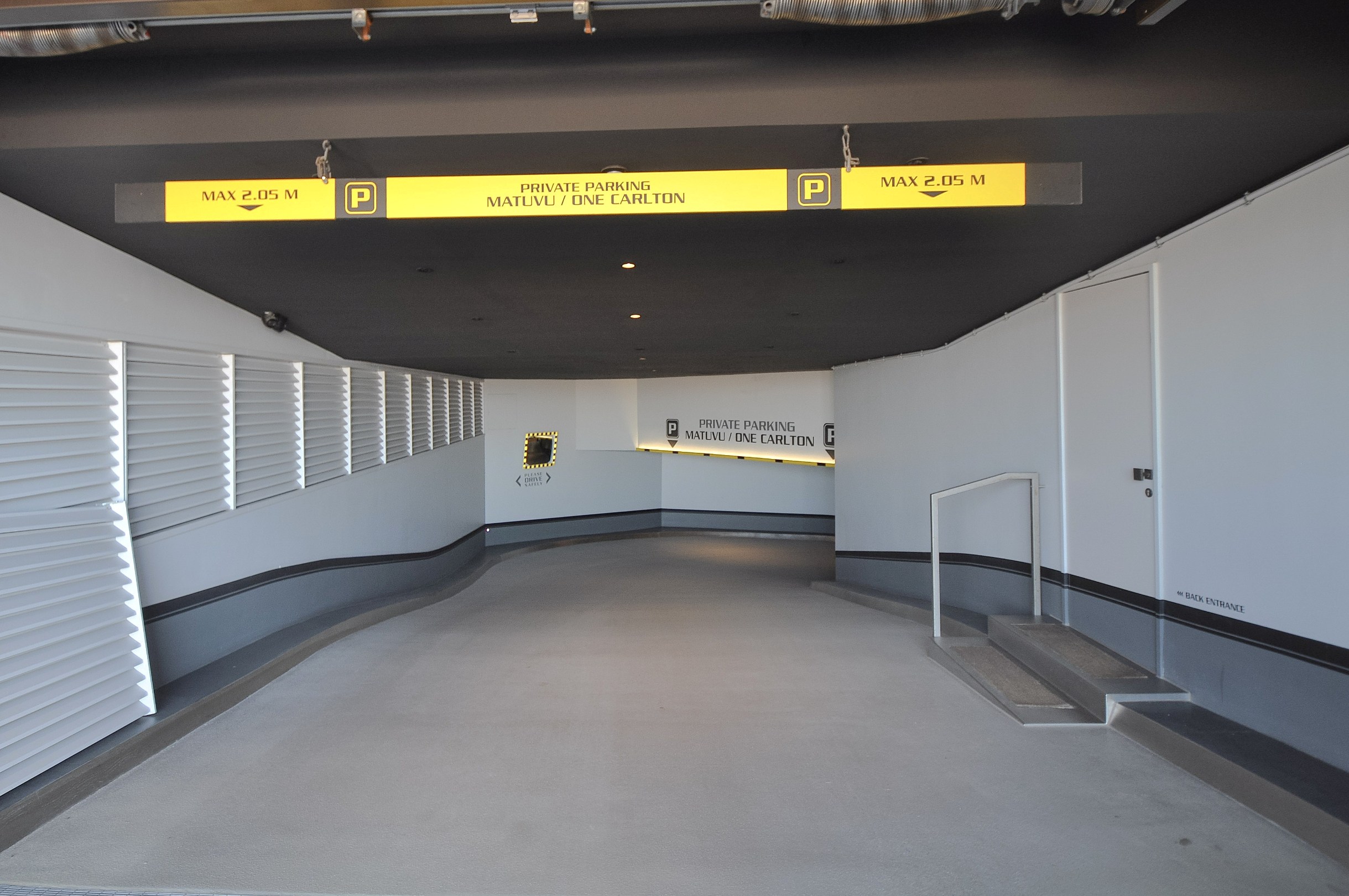 Très grand garage d'environ 23 m² situé au Zoute. - photo 3