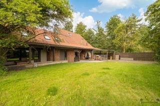 Droom weg in het groen uniek landhuis met zuiderse charme in BegijnendijkStel je voor: een sfeervol landhuis verscholen in het groen, omringd door...