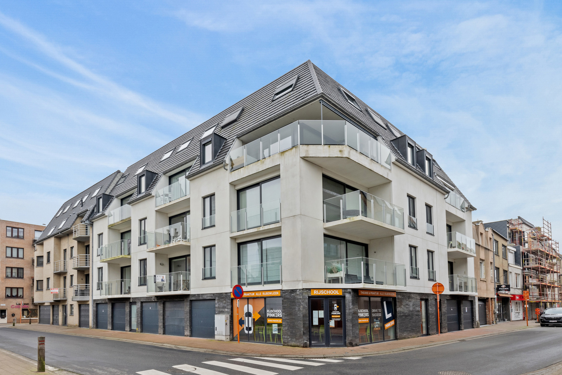 Appartement met zonnig terras in het hartje van Bredene!  - foto 1
