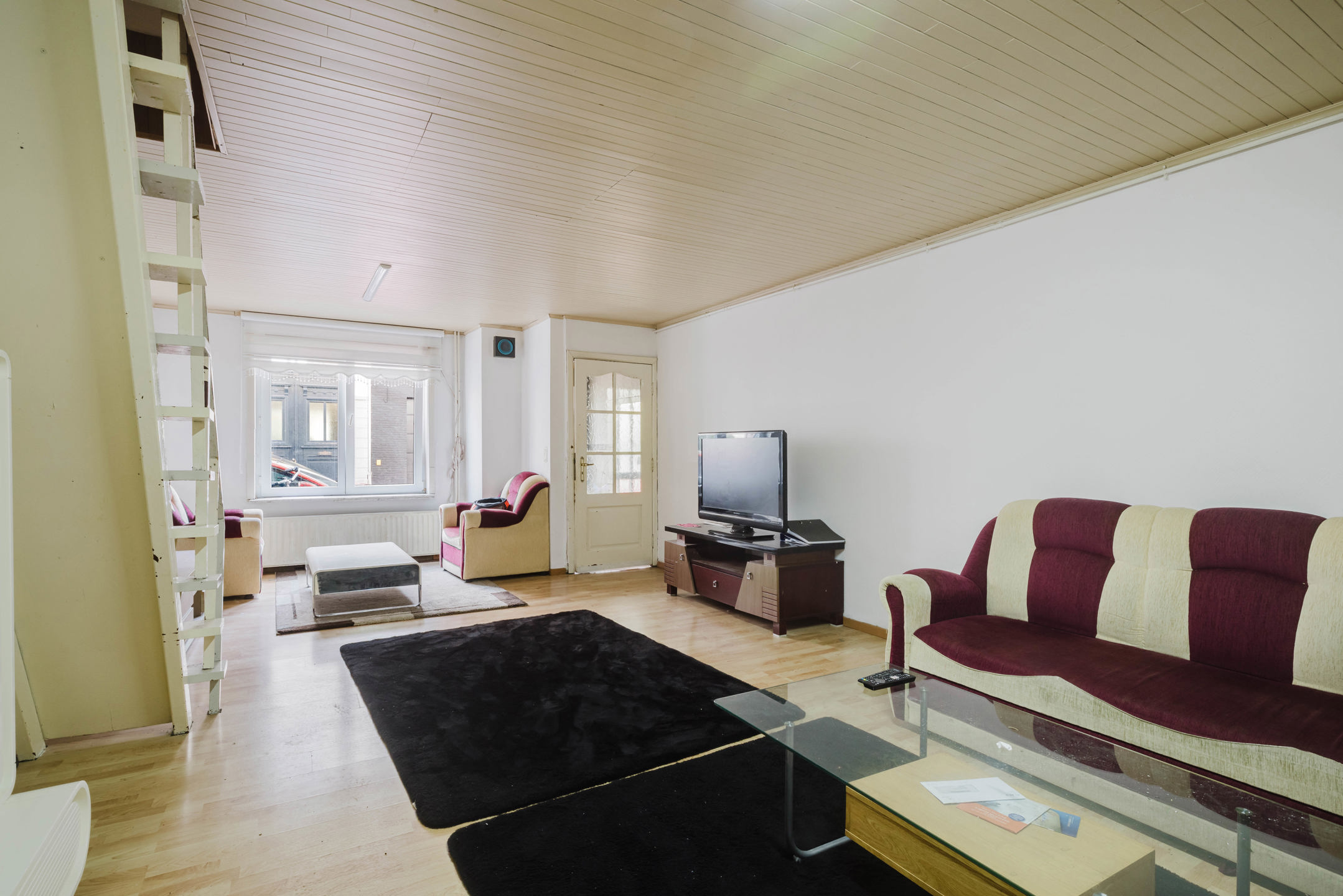 Te renoveren woning met 3 slaapkamers in Gent - foto 2