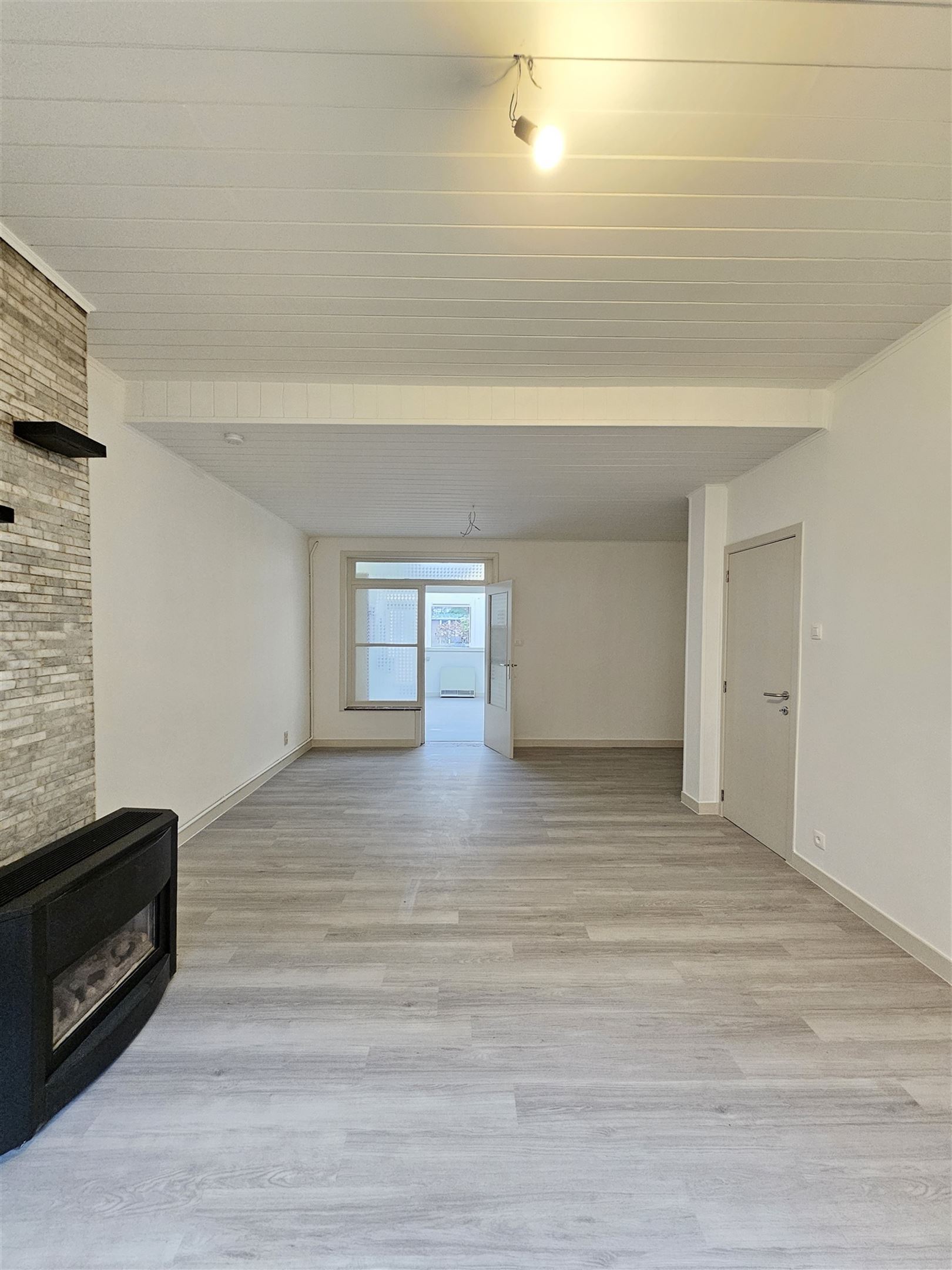 Woning met 3 à 4 slpks en tuin - foto 2