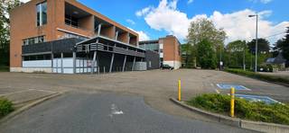 Commercial à vendre à Lummen