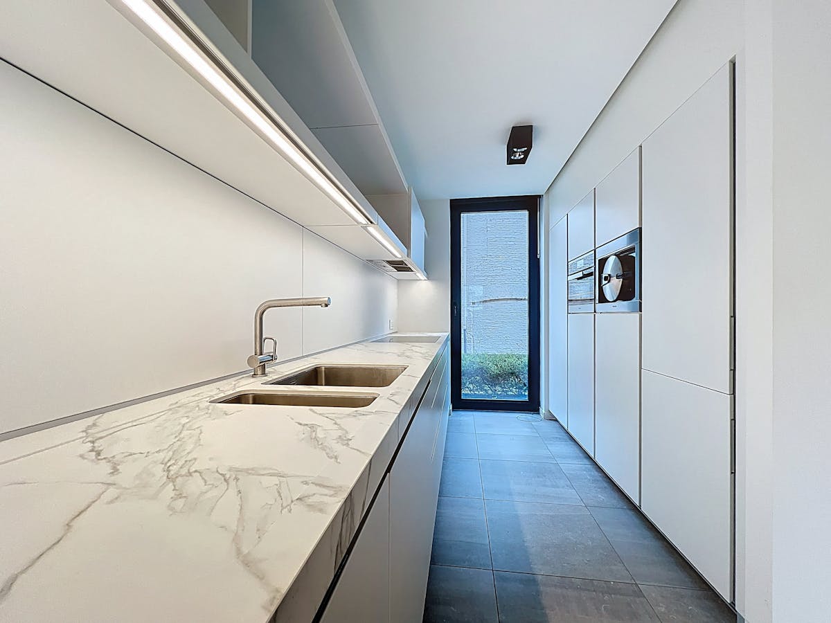 Exclusief appartement met 2 kamers aan het water in Gent - foto 5