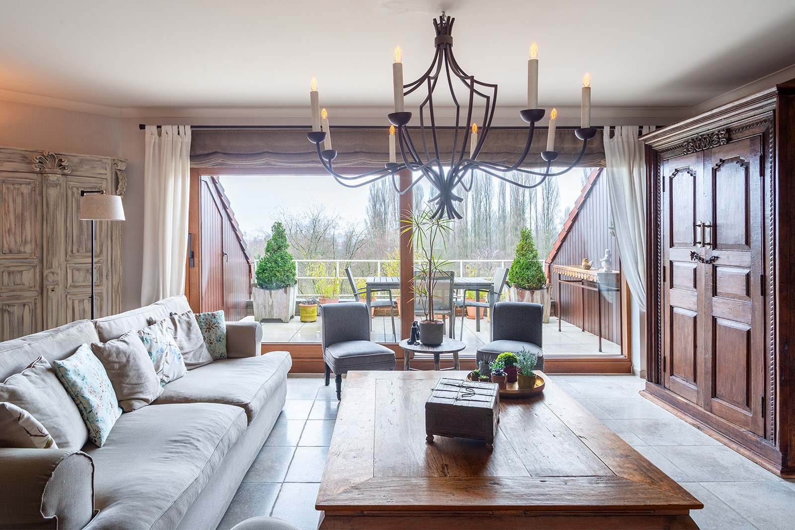 Ruim en lichtrijk duplex met 2 terrassen. - foto 5