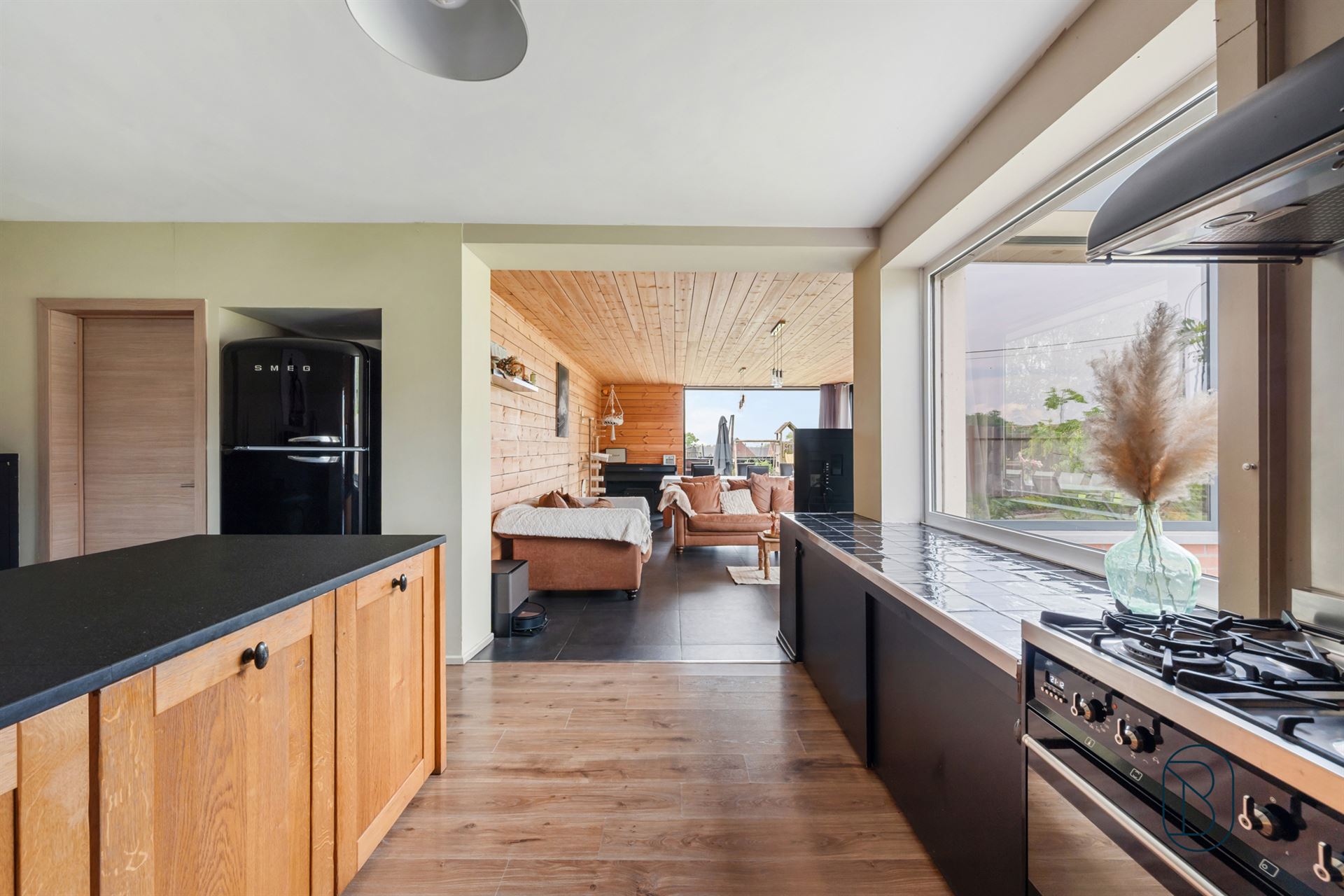 Instapklare woning met loods van 240 m² op topligging - foto 4