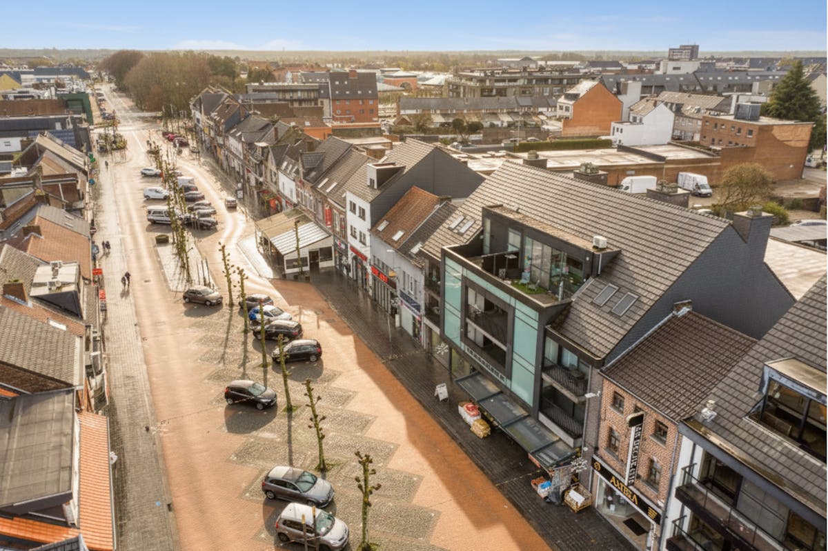 Commercial property 537m² with parking for sale on the Pauwengraaf - photo 2