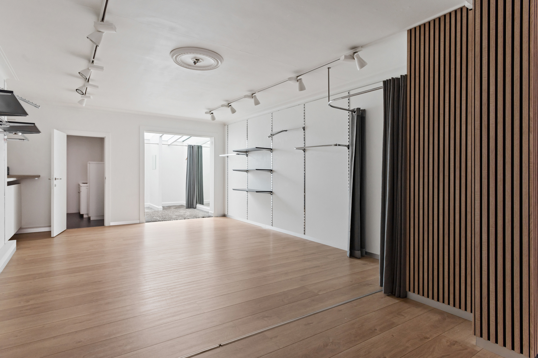 Handelszaak met mogelijkheid voor extra opslagruimte of duplex - foto 4