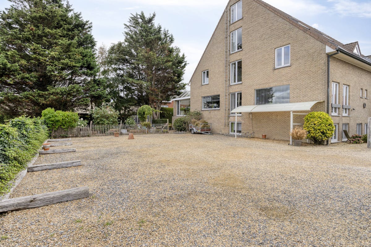 Charmant hotel met 18 kamers in Zuienkerke - foto 2
