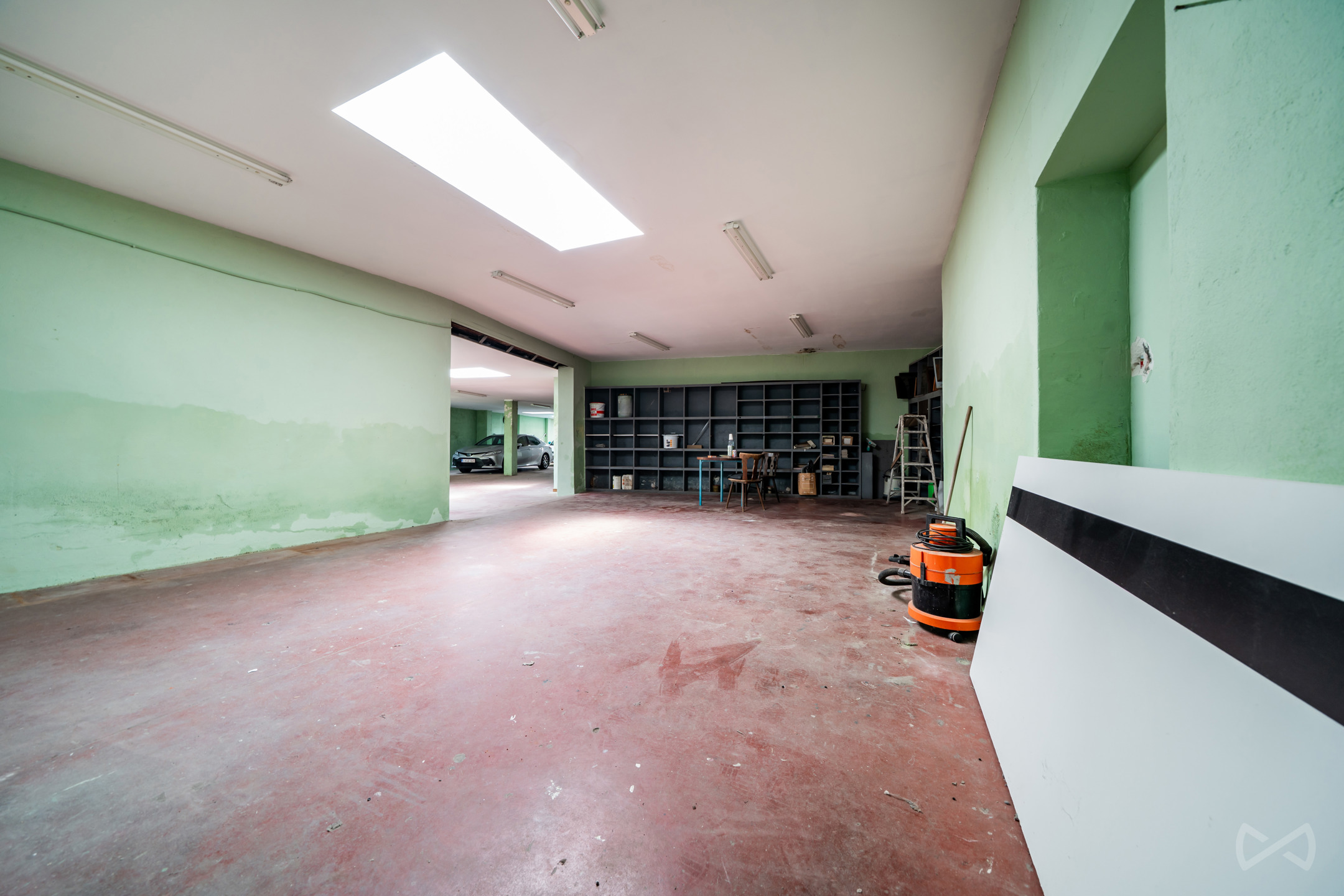 Commercial for sale in Molenbeek-Saint-Jean - photo 5