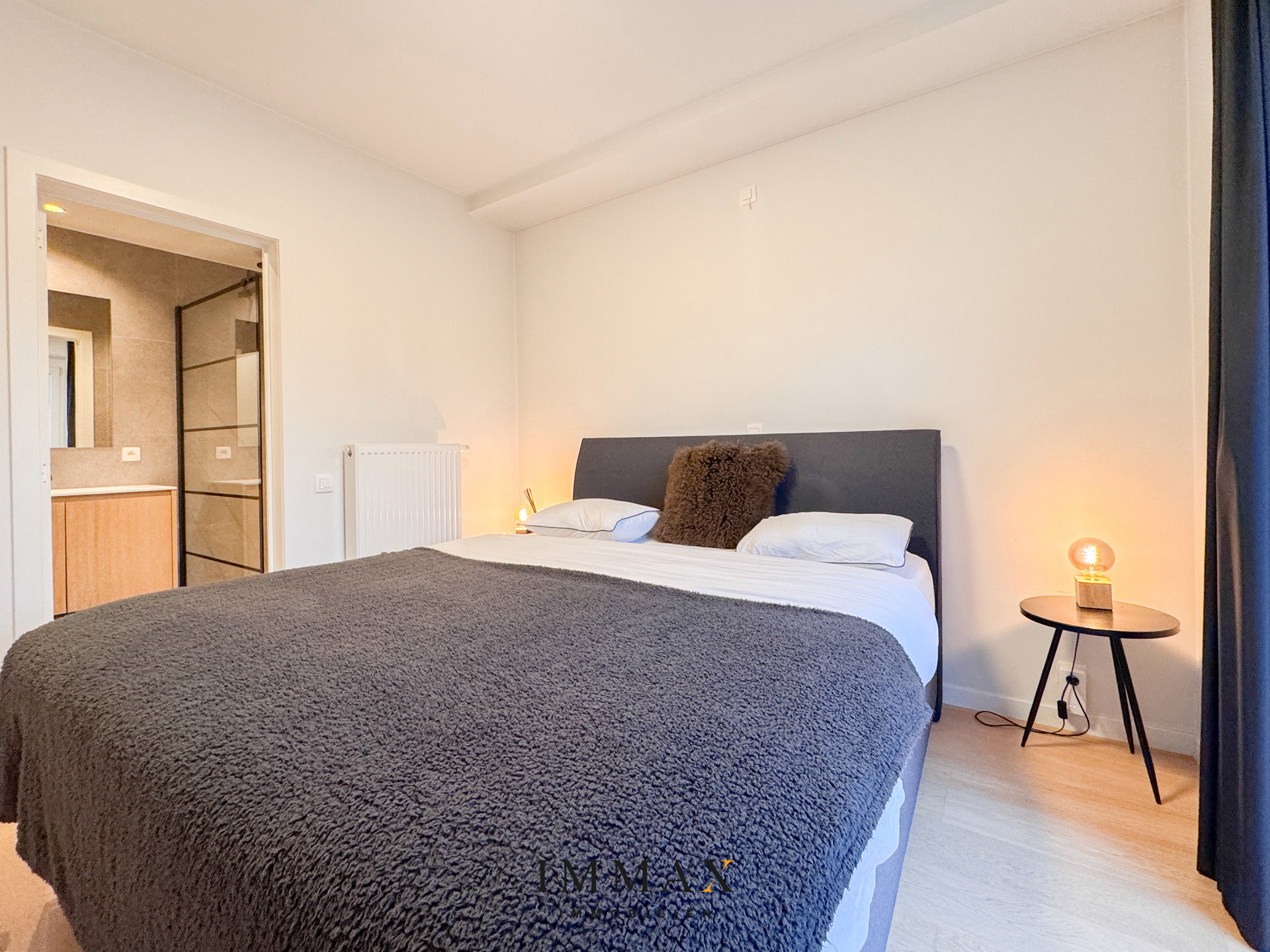 Mooi gerenoveerd 2SLK-appartement in de Lippenslaan - foto 5