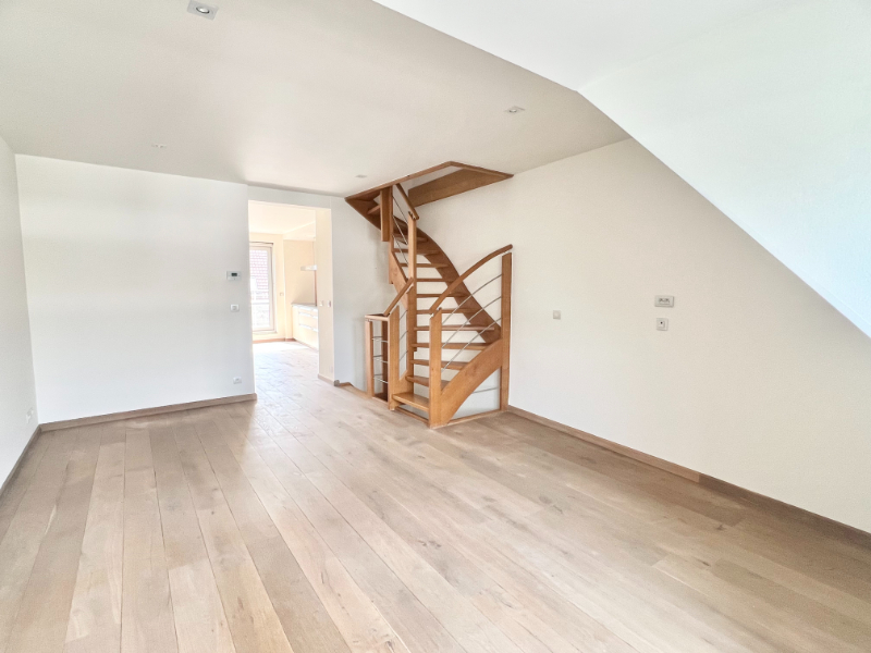 Ruim, instapklaar 3 slpk appartement (160m2)! centrum Deinze - foto 4