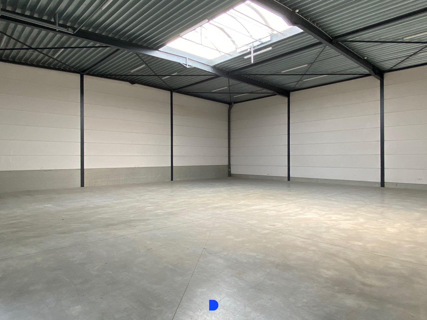 Verzorgd bedrijfsgebouw in Dadizele. - foto 2