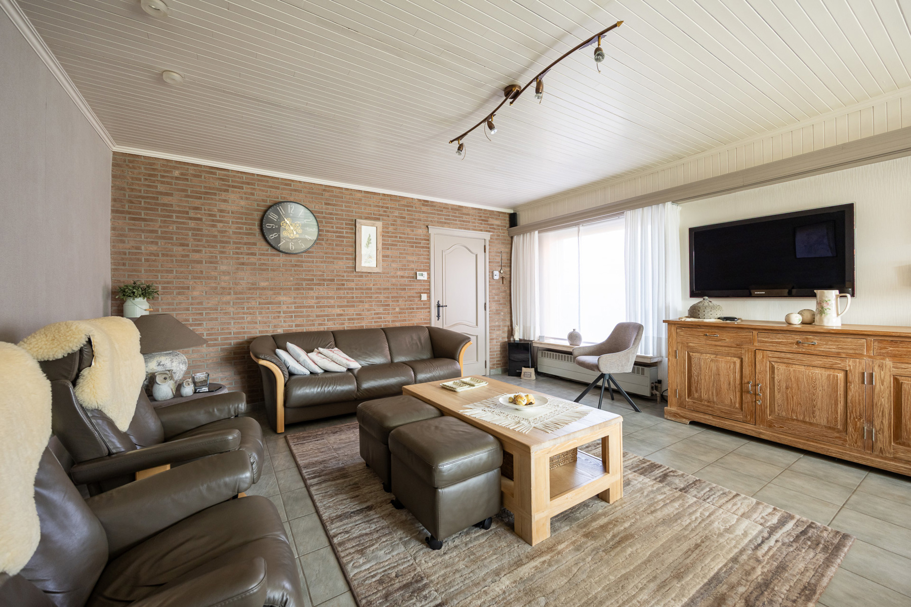 Split-level woning met ruime tuin in rustige woonwijk - foto 5