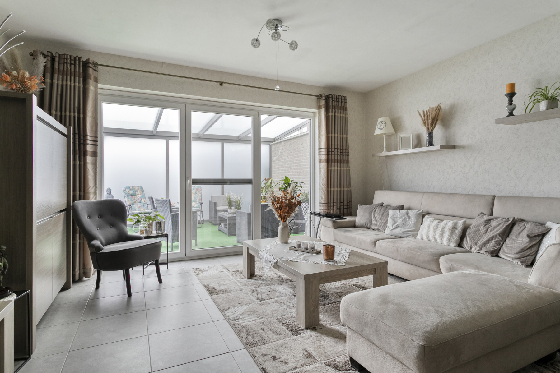 TE KOOP - gelijkvloers appartement met aparte ingang  - foto 3