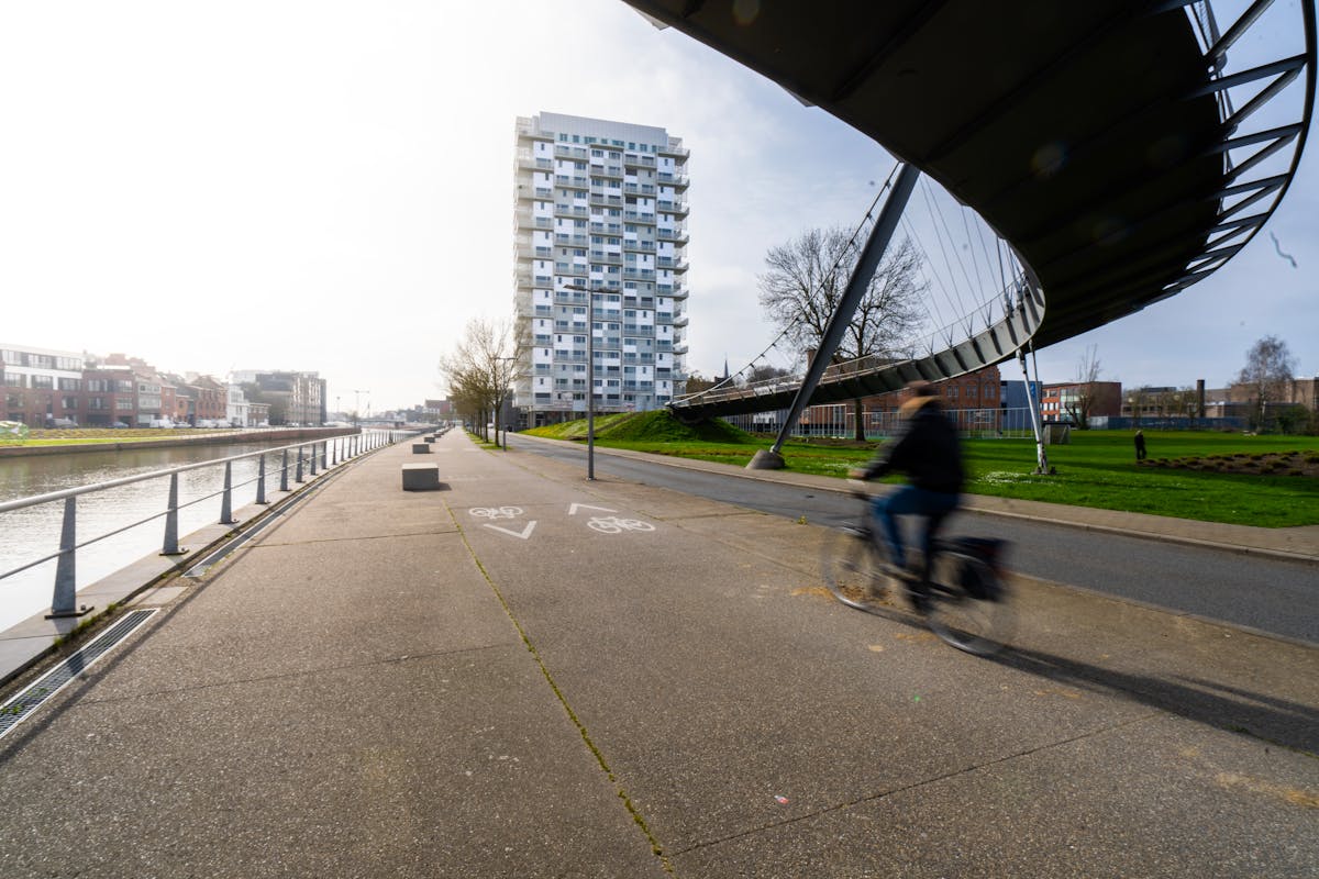 Appartement met zicht op de Leie in centrum Kortrijk - foto 1