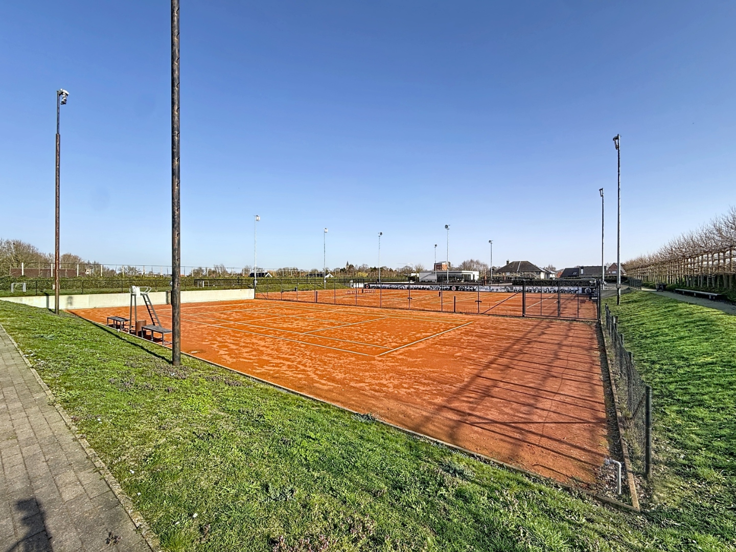 Tenniscomplex met horecagelegenheid te Torhout - foto 4