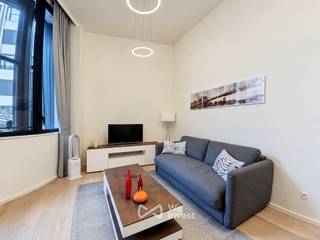 Tel: 0456 89 12 70 / Email: noah.c@weinvest.be<br /><br />We Invest is pleased to exclusively offer this modern studio located at 48 Rue du Fossé aux Loups, right in the heart of Brussels.<br /><br />Ideally located in the city centre, this studio benefits from an exceptional location, close to shops, restaurants, public transport and all the amenities of the city centre.<br /><br />The studio stands out for its high ceilings, giving the entire space a particularly pleasant and spacious feel.<br /><br />The studio comprises a bright and modern living area, a fully equipped kitchen, a shower room and various storage spaces.<br /><br />This property offers a turnkey solution: fully furnished and available immediately, with a private storage cellar and bicycle storage included.<br /><br />Rent: €1,140/month<br /><br />Charges: €170/month, including common charges, heating and hot water.<br /><br />EPC: B<br /><br />Available immediately! Minimum lease term: 1 year and 6 months.<br /><br />Contact us to arrange a viewing! For more exclusive properties, visit www.weinvest.be.