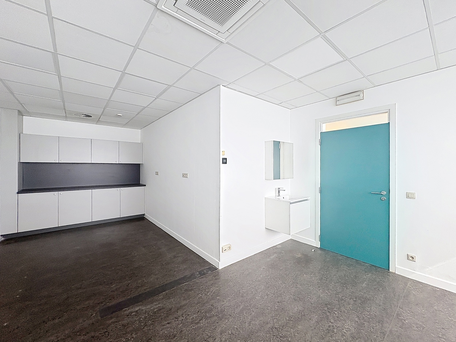 Praktijk-/ kantoorruimte in consultatiecentrum op toplocatie - foto 5