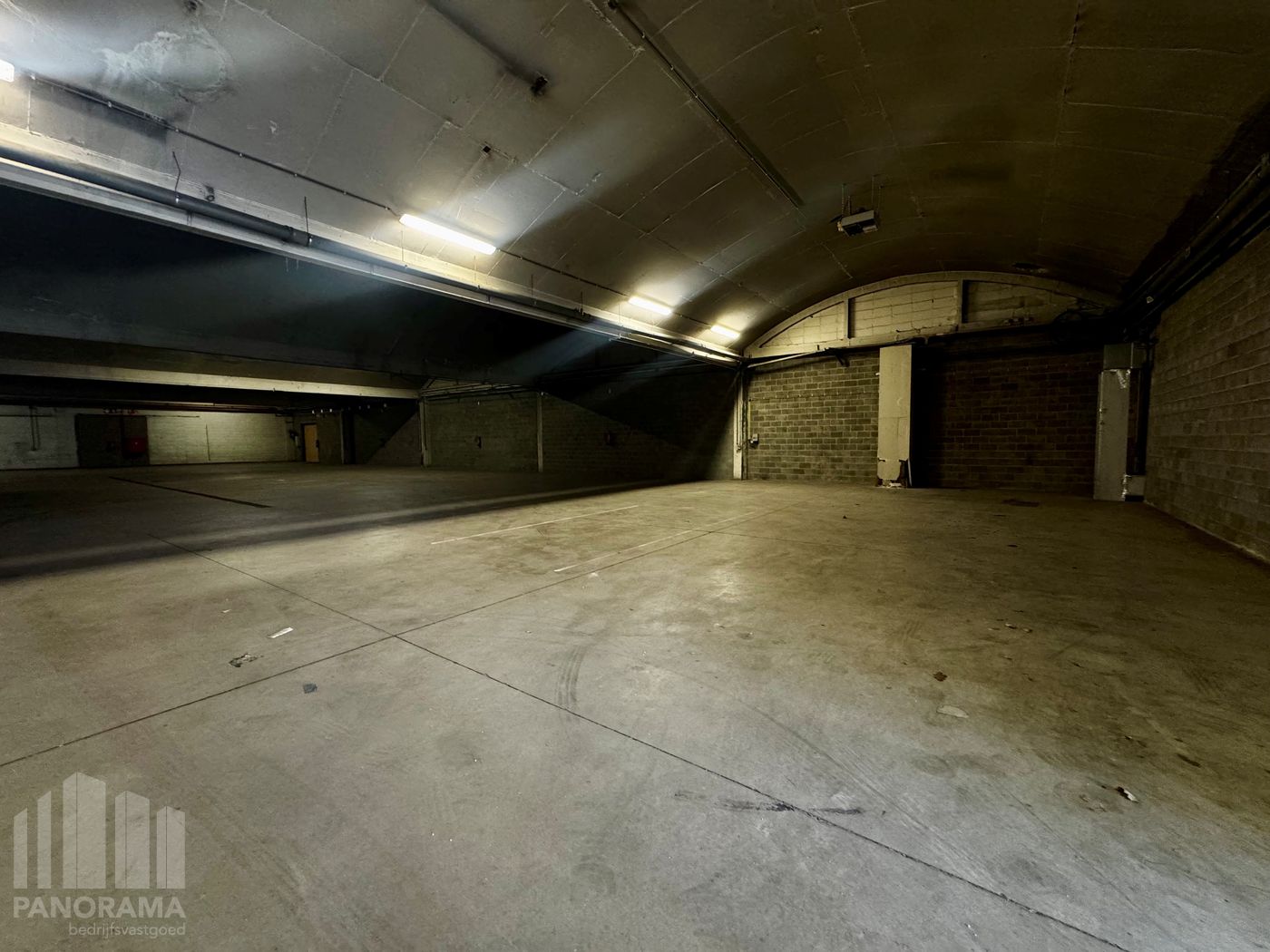Magazijnruimte van 1.316 m² op toplocatie vlak aan de E17 - foto 4