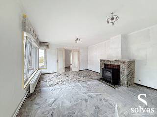 BEZOEKMOMENT dinsdag 21 april met ONLINE INSCHRIJVING via www.solvas-vastgoed.beOntdek deze charmante en energiezuinige bungalow, rustig gelegen in...