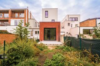 Investeringsvastgoed van 3 appartement aan het MeerlenhofparkDit goed onderhouden gebouw ligt op een toplocatie nabij het Meerlenhofpark en bestaat...