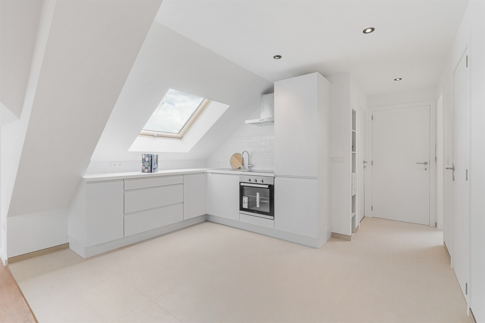 Knap gerenoveerd appartement met 2 slaapkamers  - foto 4