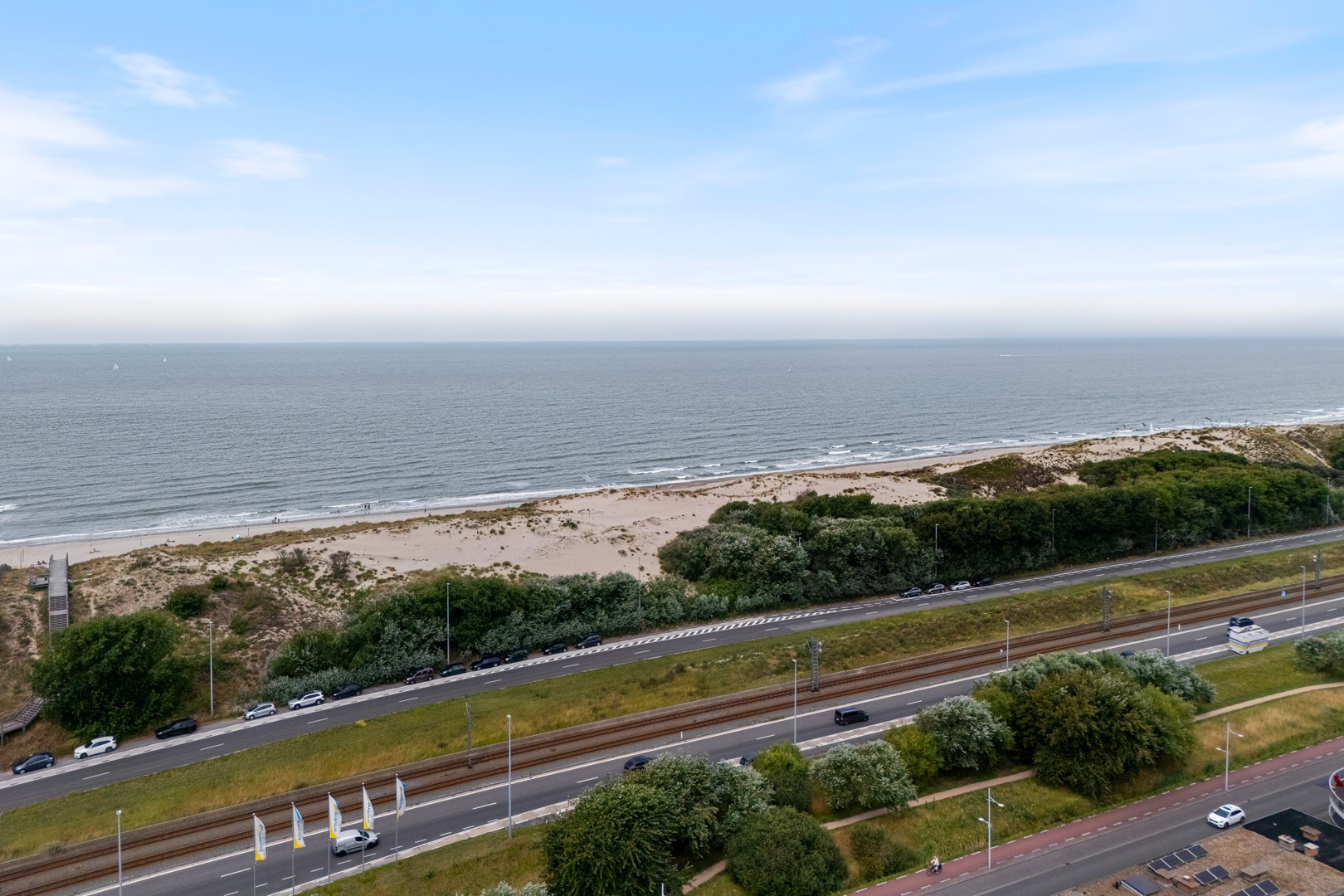Tijdloos appartement met prachtig zicht en ruime terrassen - photo 1